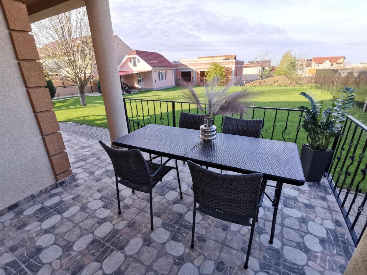 Casuta Cu Tei Villa Oradea Exteriör bild
