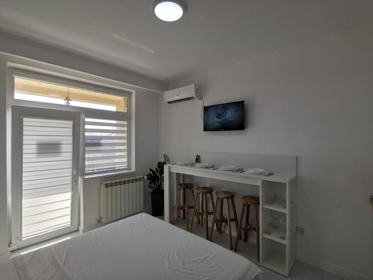 Casuta Cu Tei Villa Oradea Exteriör bild
