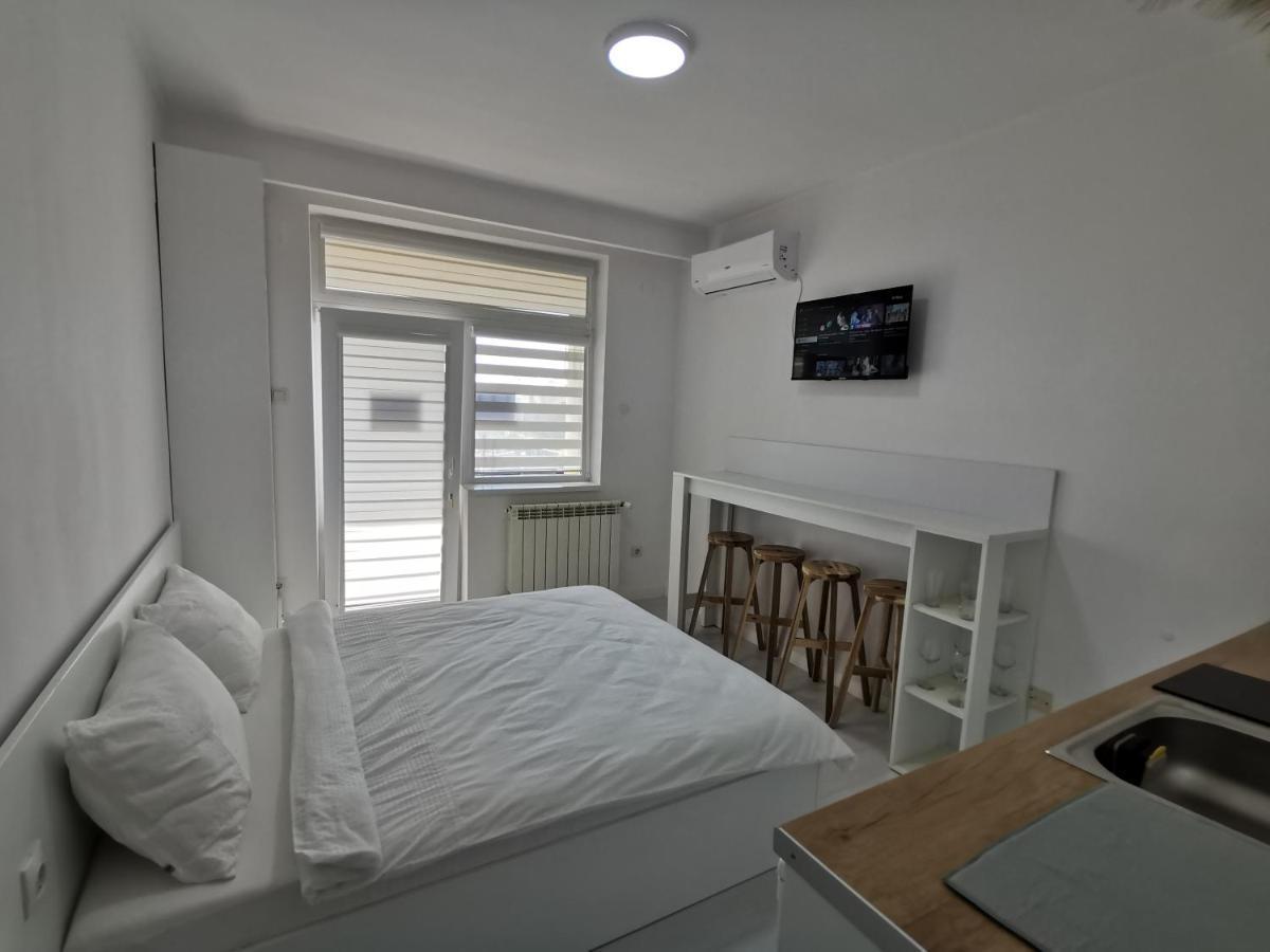 Casuta Cu Tei Villa Oradea Exteriör bild