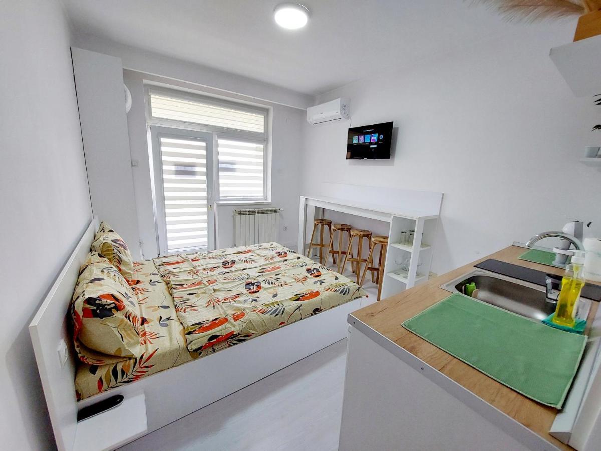 Casuta Cu Tei Villa Oradea Exteriör bild