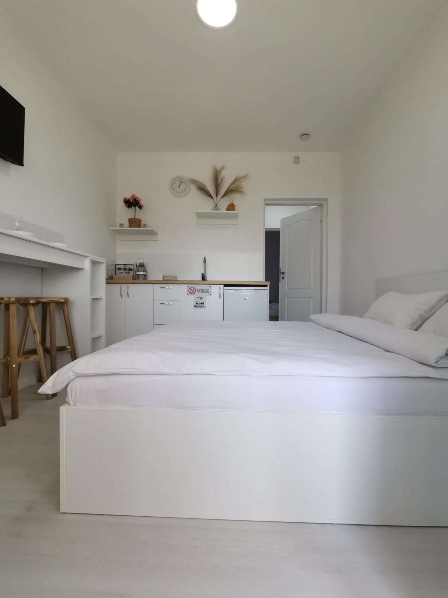 Casuta Cu Tei Villa Oradea Rum bild