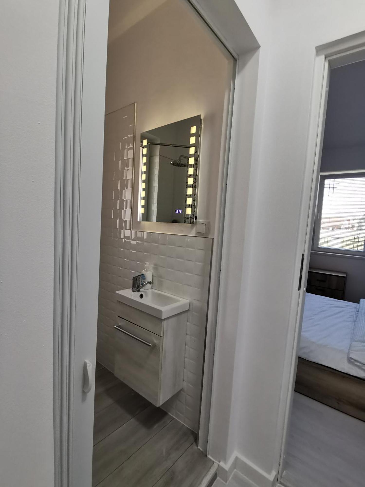 Casuta Cu Tei Villa Oradea Rum bild